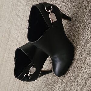 Vince Camuto Vesela Dress Booties